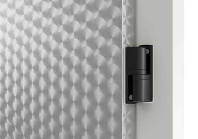 Maksimum derecede prefabrikasyon ve bakım gerektirmeyen menteşeler sayesinde kolay kurulum