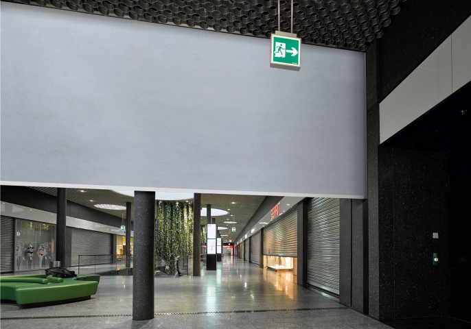 Cortina cortafuegos FlexFire de Hörmann en edificios públicos